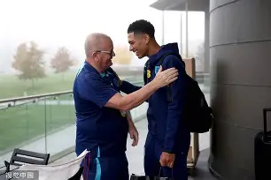 集结日马赛备战CBA季后赛；队长鼓劲细节曝光；话题不断；训练强度明显提升的简单介绍