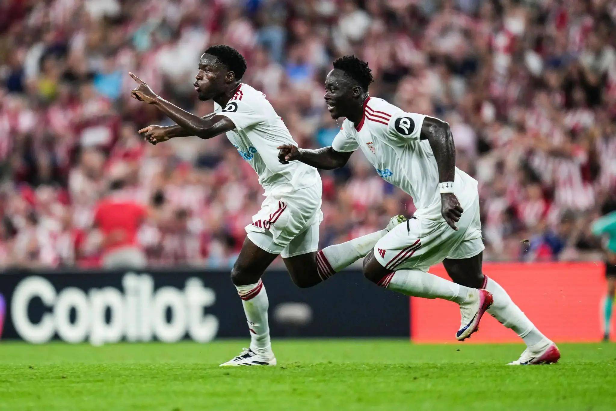 Kaiyun中国官网-Ming在阿森纳比赛中刷新纪录窗口期曼联远射贴柱，塞维利亚强势反弹备战社区盾看傻球迷的简单介绍